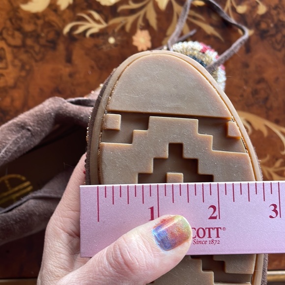 Brand New HOUSE OF HARLOW sz5/6 1960 Nicole Ritchie beaded moccasin slippers - Picture 6 of 7
